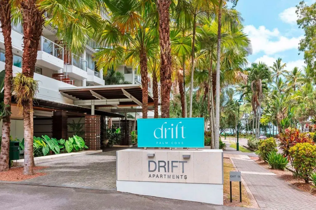 Drift Palm Cove image 14