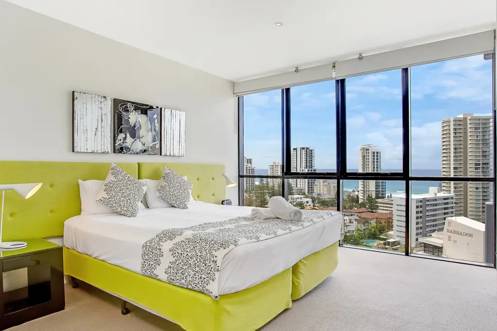 E2E DONT CHANGE Larmont Sydney image 2
